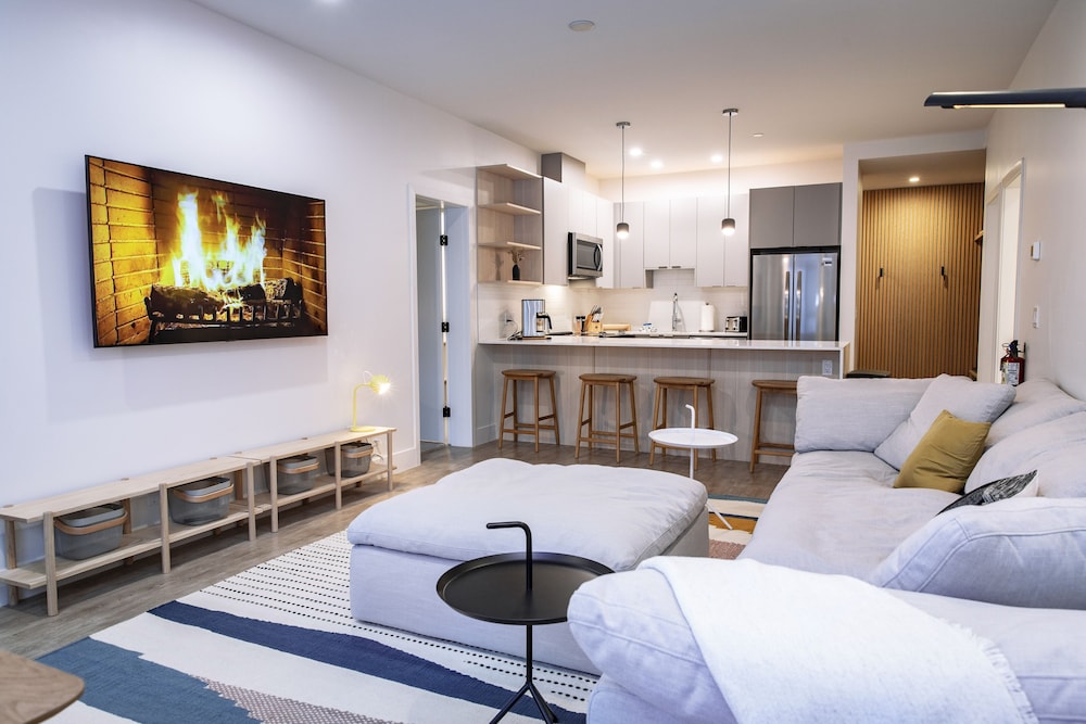Condo photo 1