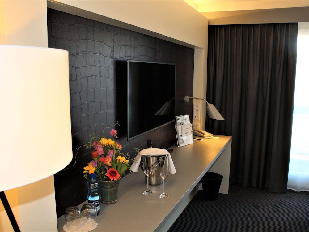 Classic Room, 2 Twin Beds, Bathtub - Photo 3