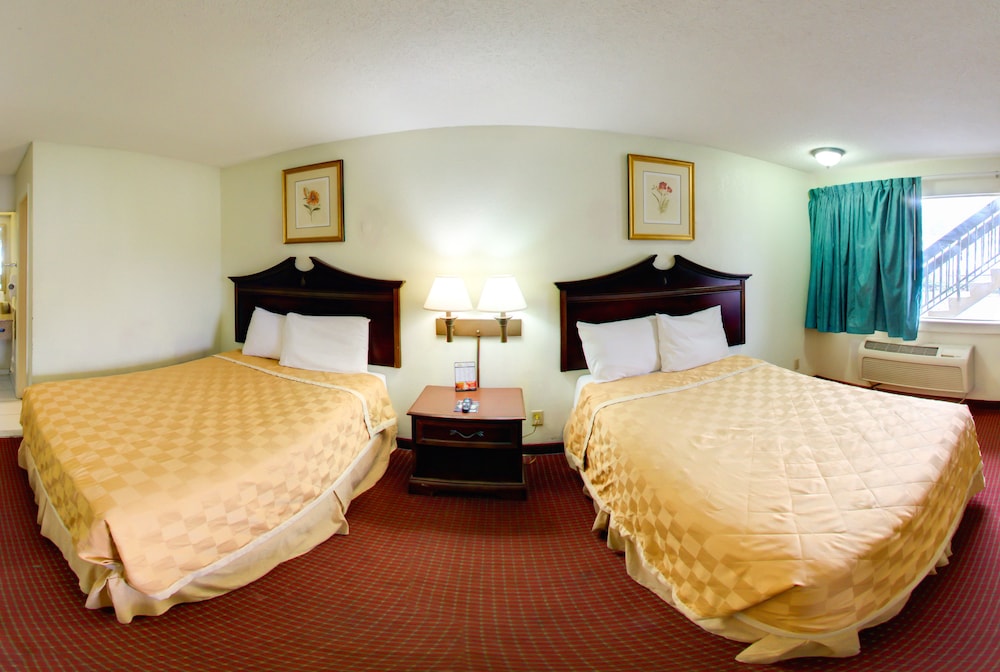 Double Room with Two Double Beds photo 2