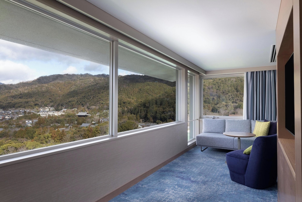 Junior Suite, 1 King Bed (View) - Photo 17