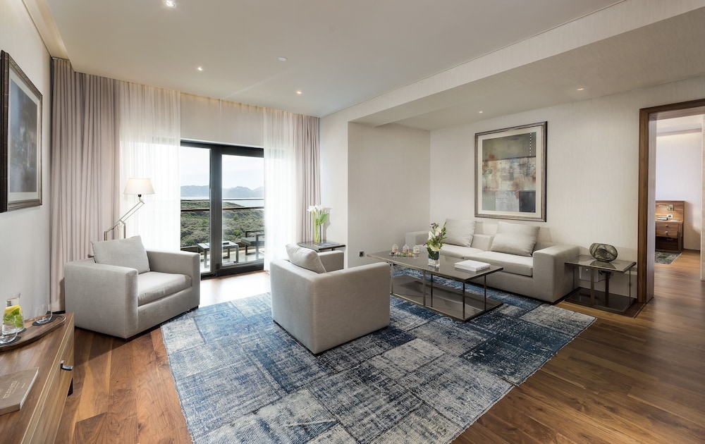 Premier Suite, Sea View photo 2