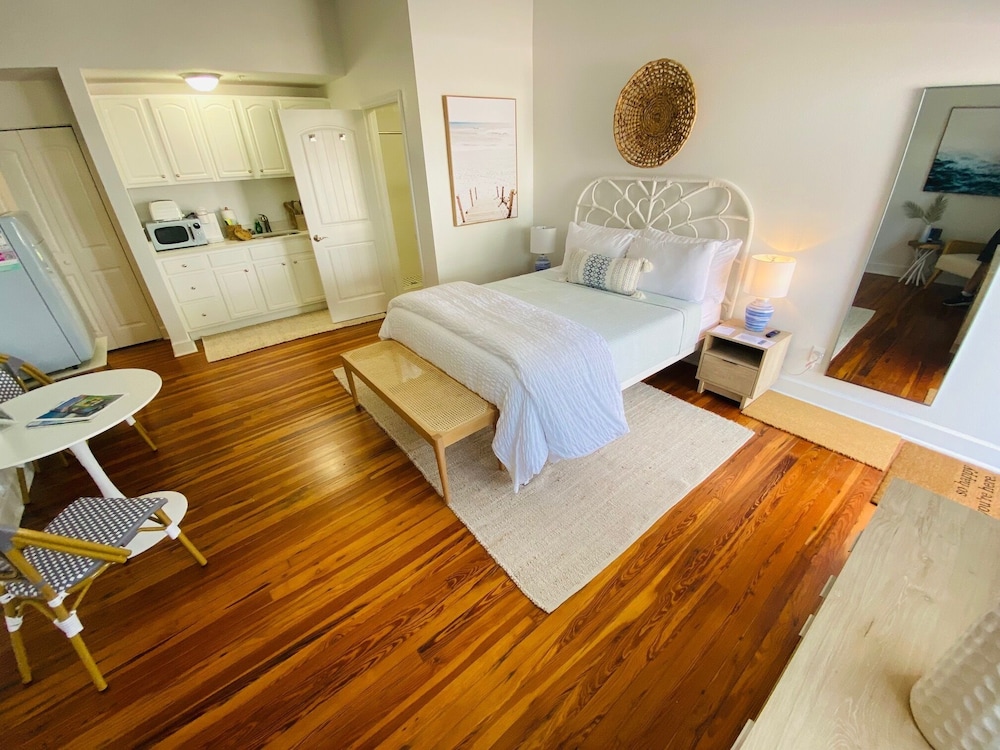 La Tortuga Suite 7