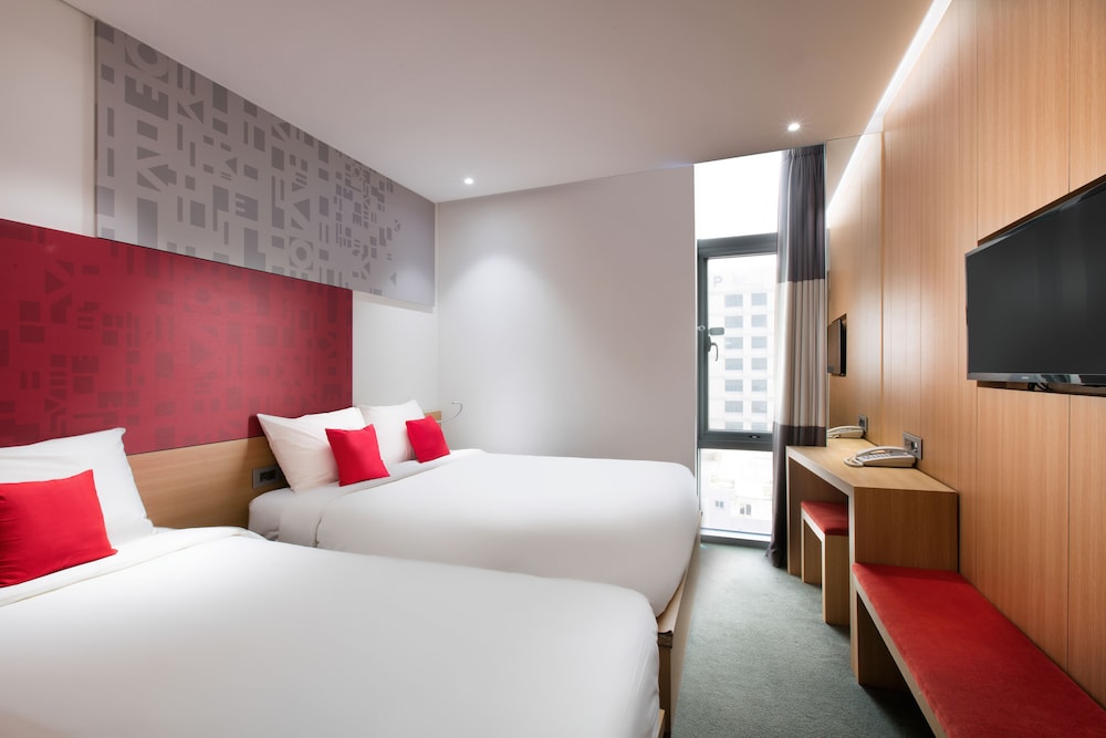 Deluxe Twin Room, 2 Twin Beds photo 3