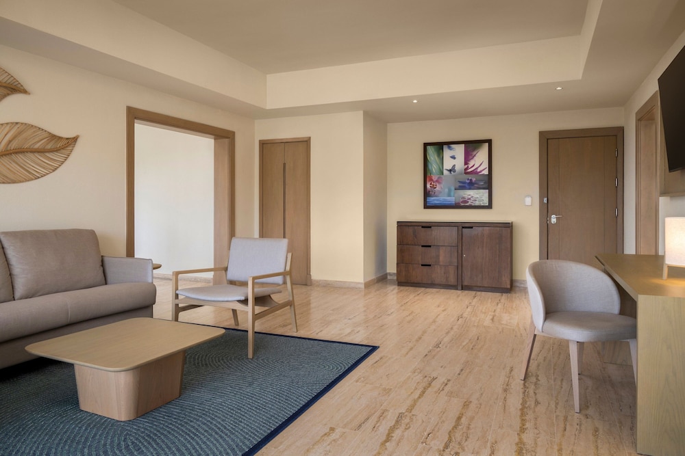 Suite, 1 Bedroom, Balcony