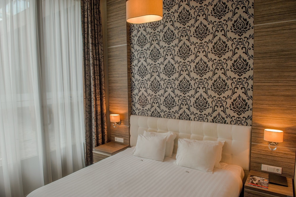 Deluxe Room, 1 King Bed