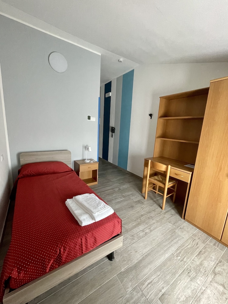 Economy Single Room photo 3