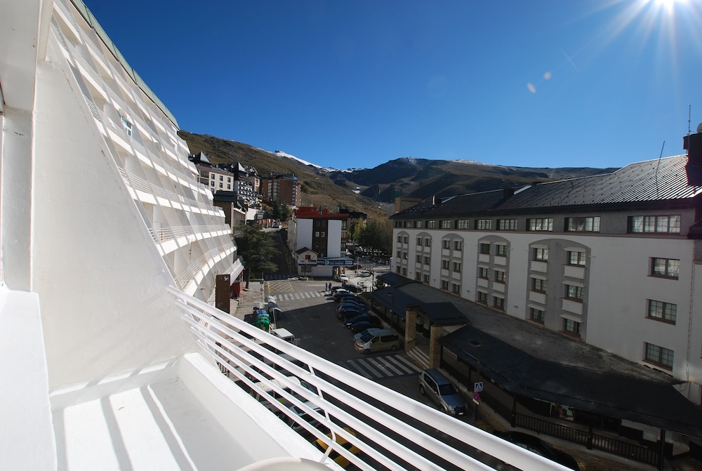 Basic Apartment, 2 Bedrooms, Mountain View photo 2