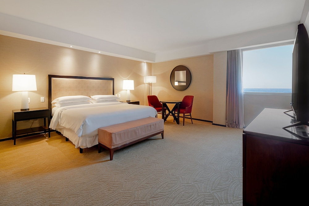 Club Suite, 1 Bedroom - Photo 1