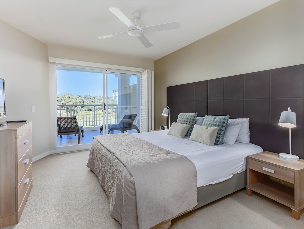 One Bedroom Spa Suite