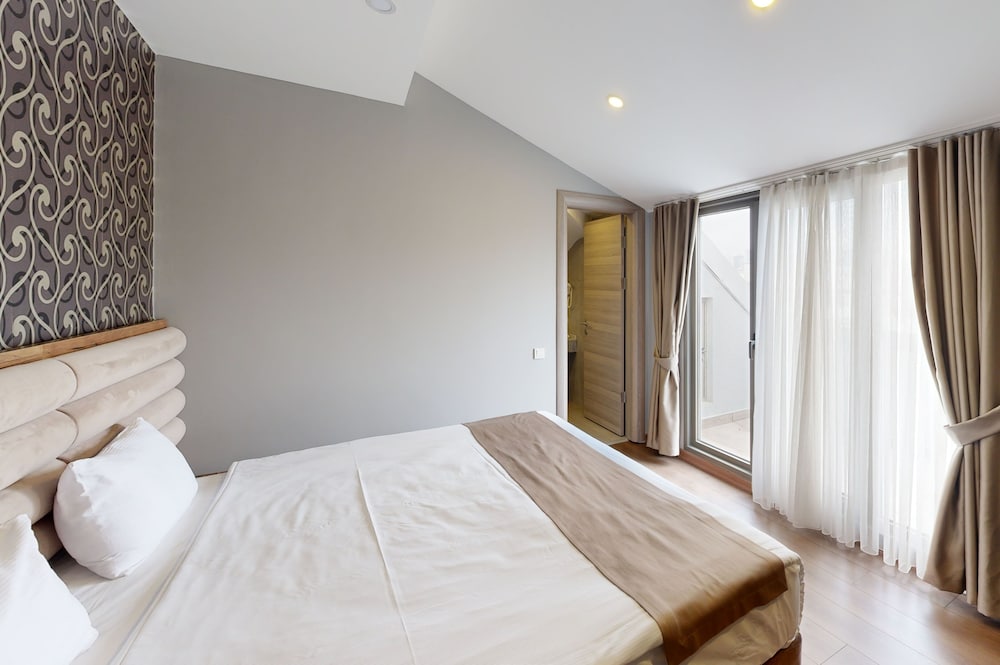 Standard Double Room photo 2