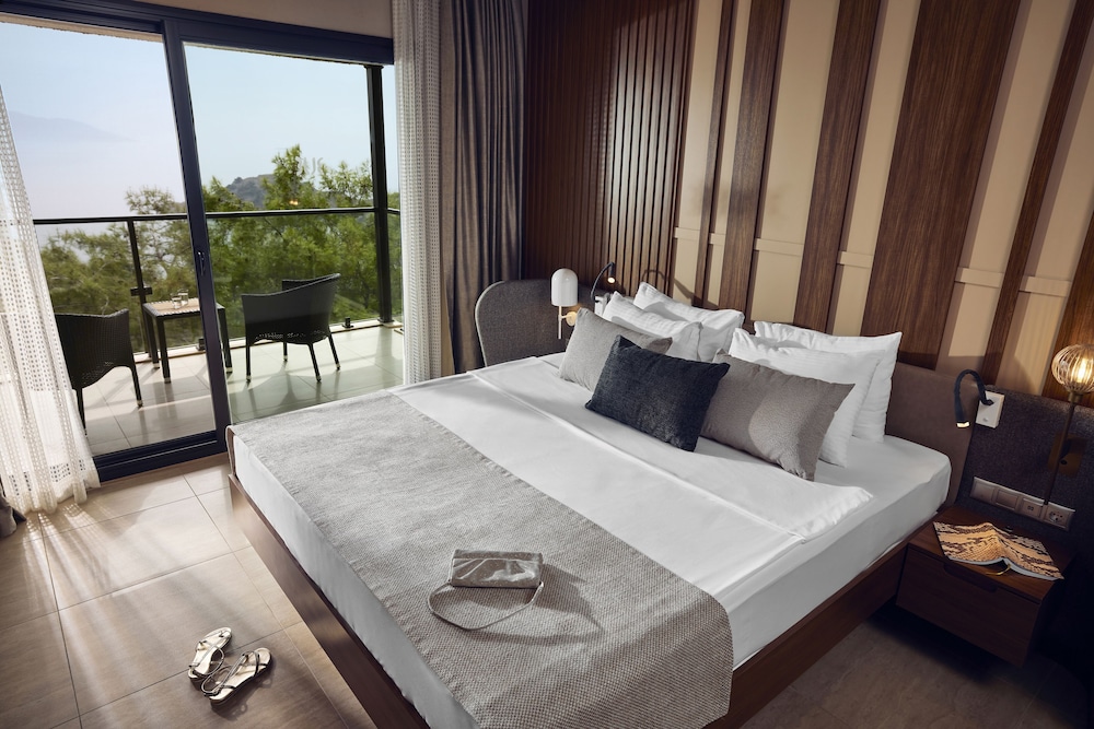 Suite, Sea View