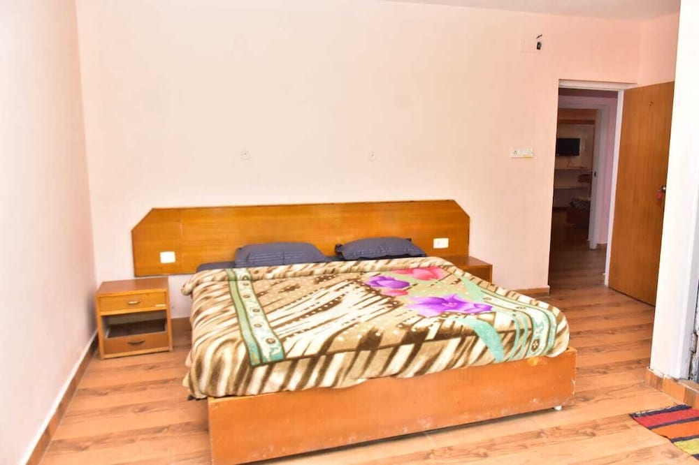 Deluxe Double Room, Garden View