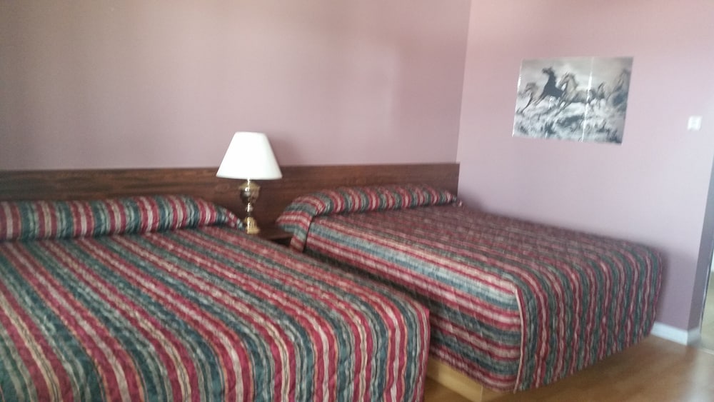 Comfort Room, 2 Double Beds, City View photo 2