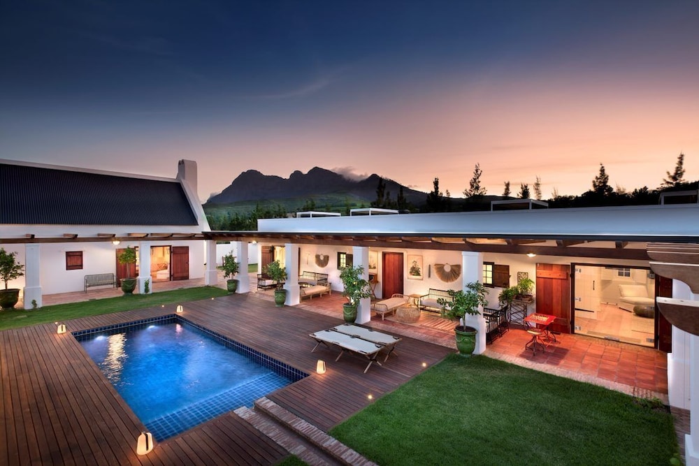 Family Villa photo 3