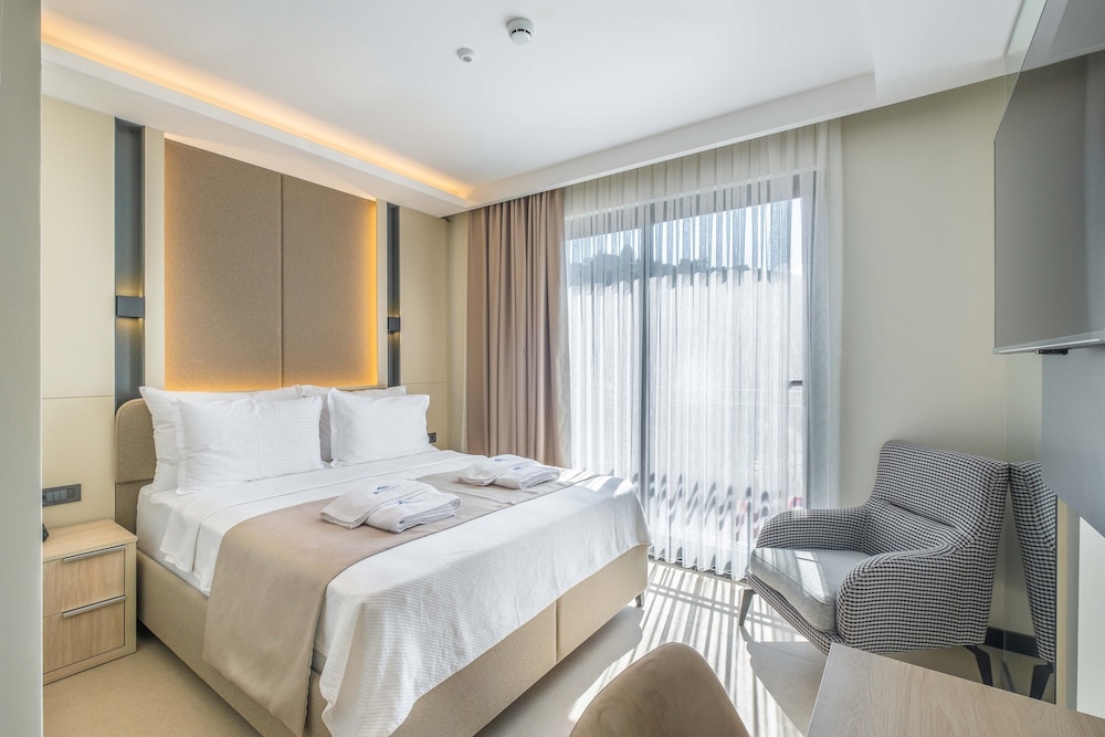 Standard Room, 1 Queen Bed, Non Smoking