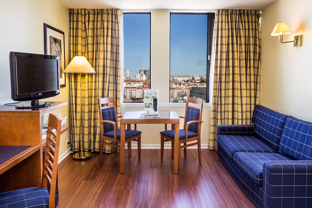 Standard Room, 1 Double Bed, Smoking - Photo 14