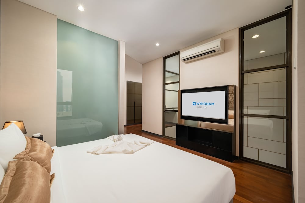 Wyndham Duplex Suite