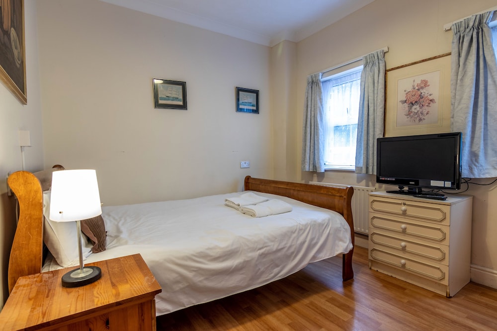 Standard Double Room, Private Bathroom - Photo 3