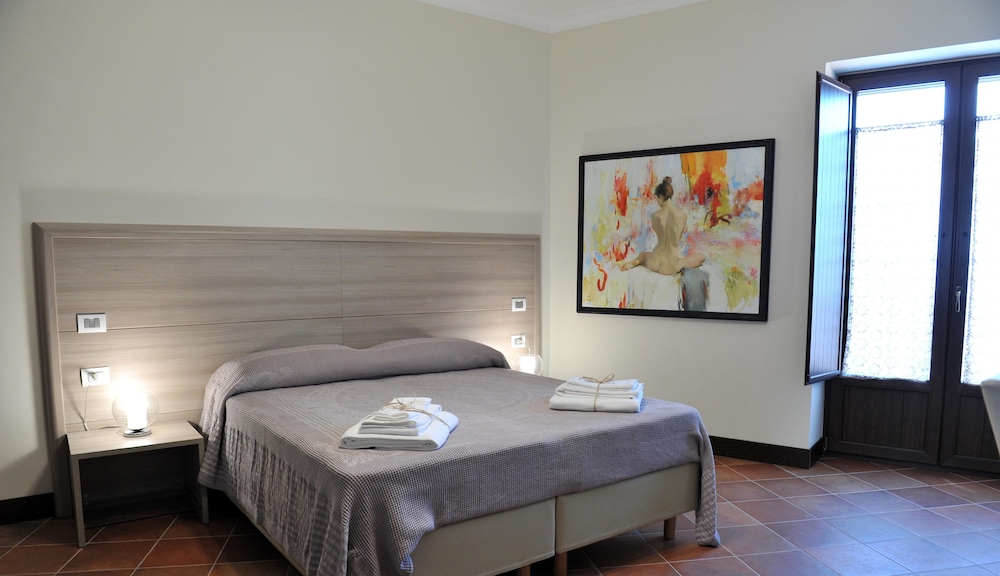 Double or Twin Room photo 1