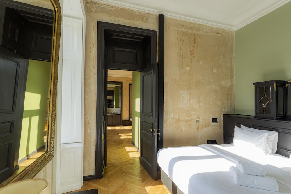Luxury Double or Twin Room, Balcony photo 1