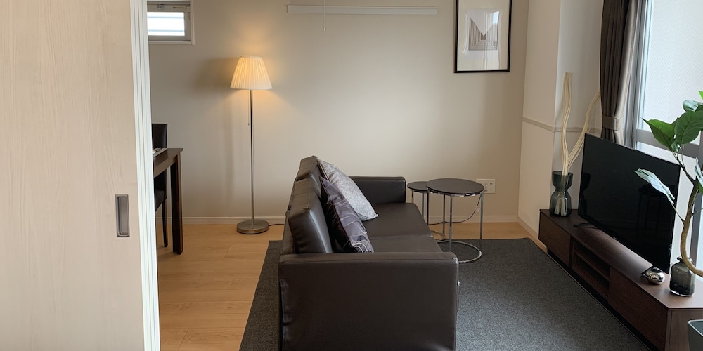 Family Suite, Brown 6 - Photo 2