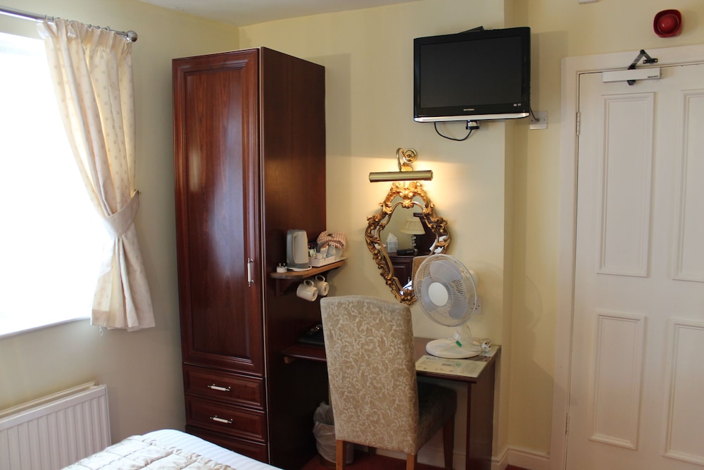Standard Double Room, Private Bathroom photo 2