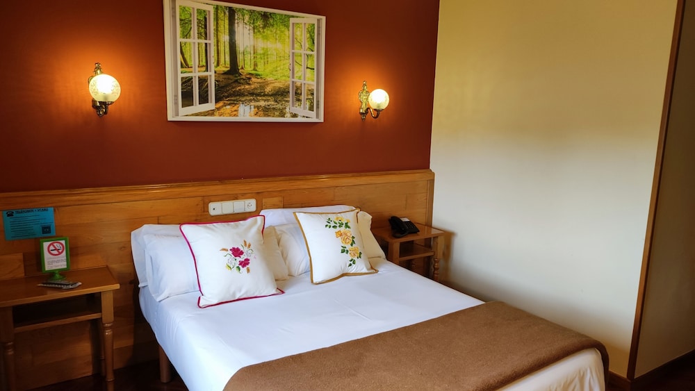 Double Room - Photo 7