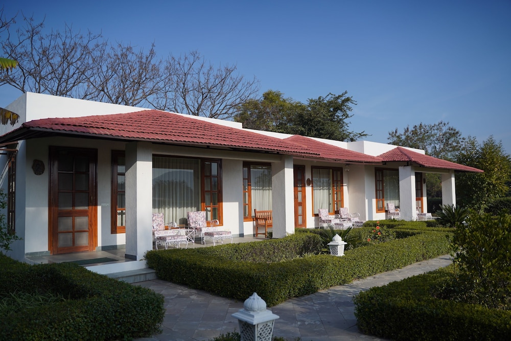 Luxury Cottage, Garden View photo 2