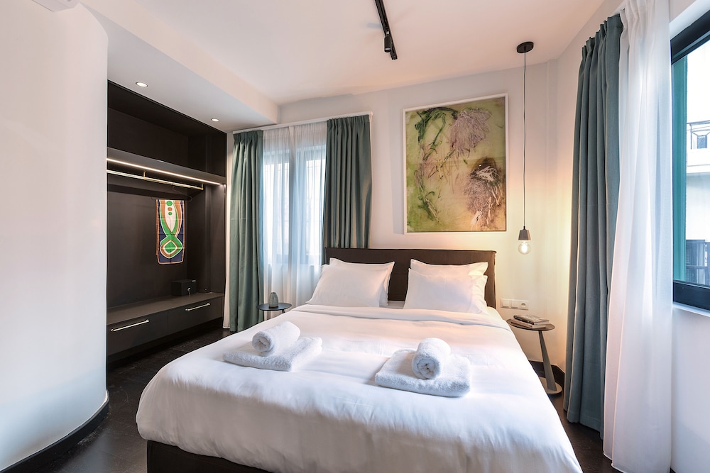 Deluxe Suite, City View photo 1