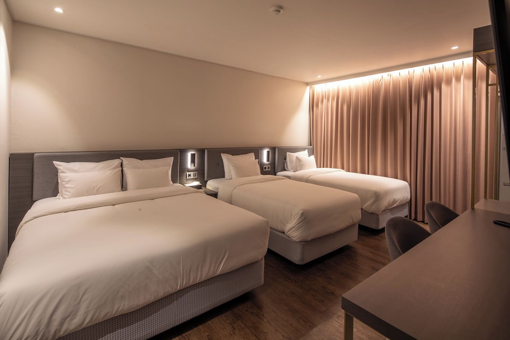 Business Triple Room photo 1