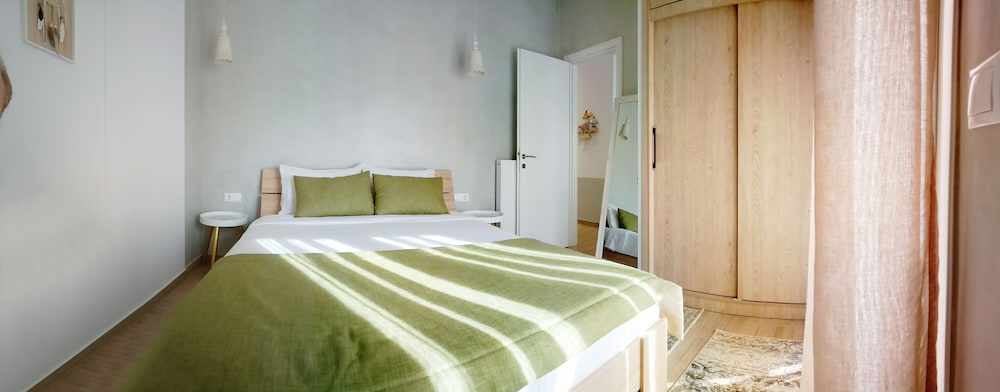 Deluxe Apartment (Cosmos)