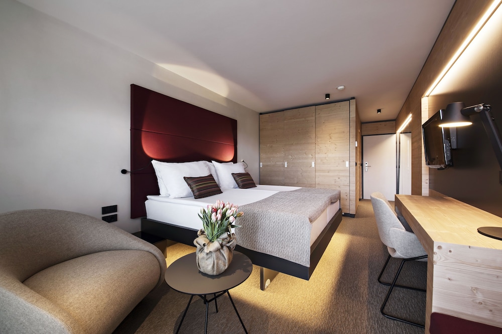 Double Room, Balcony, Park View photo 1