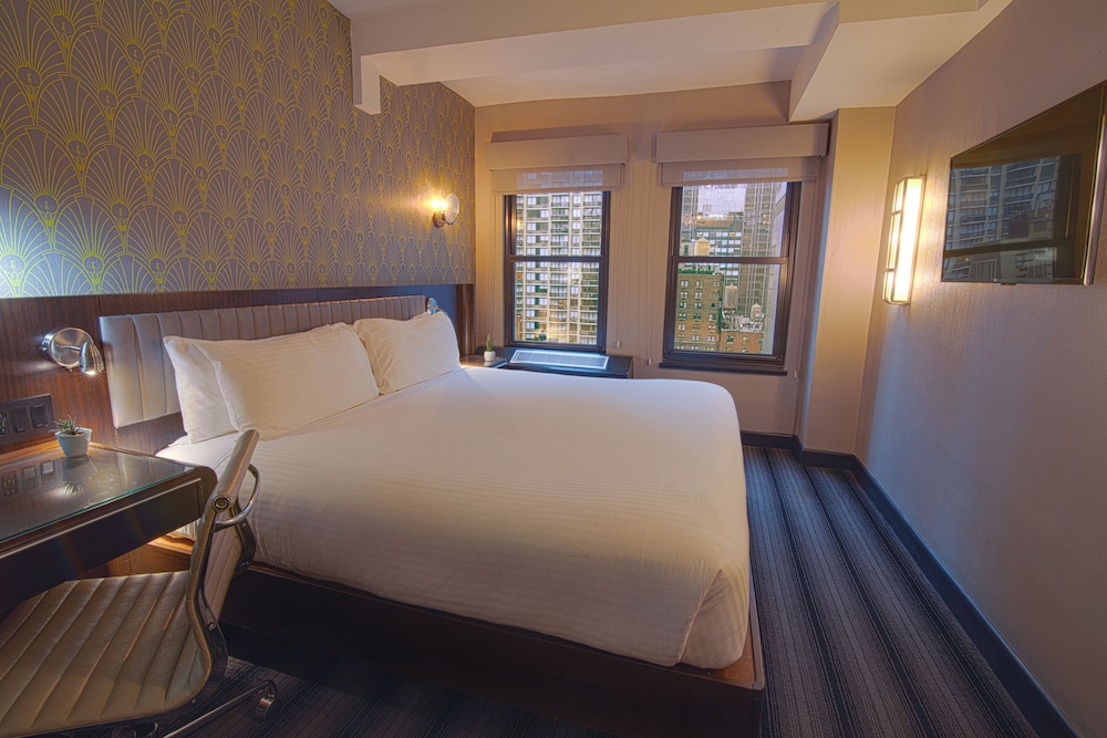 Signature Suite
