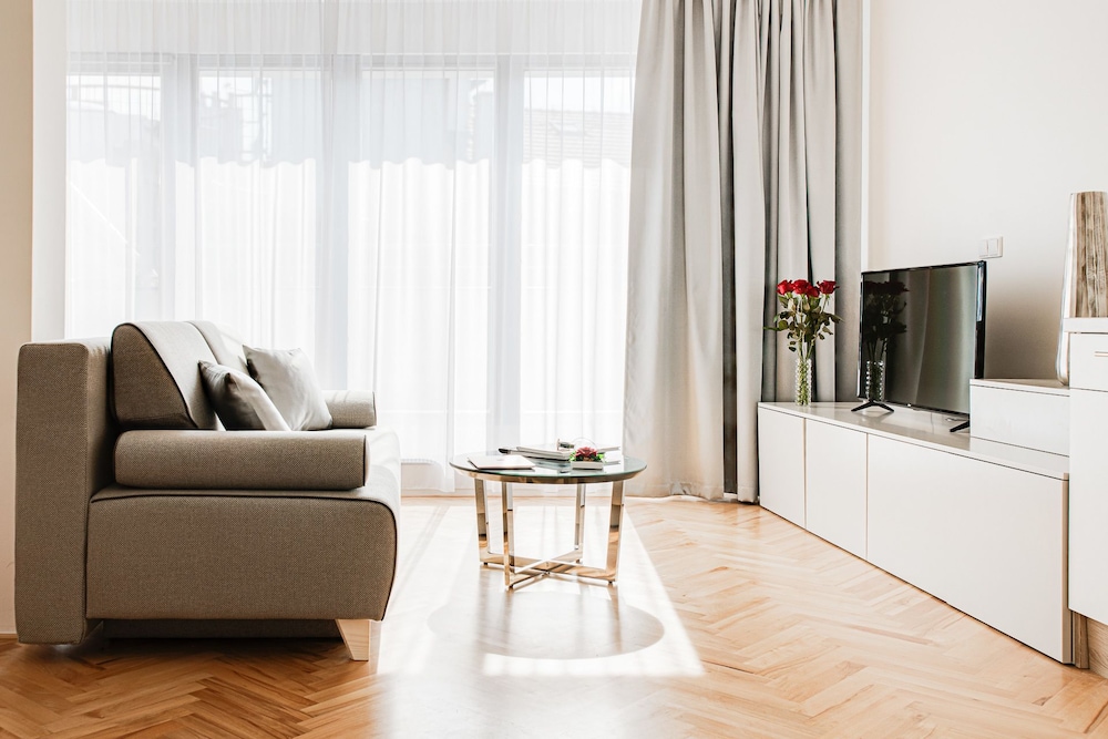 Duplex, City View
