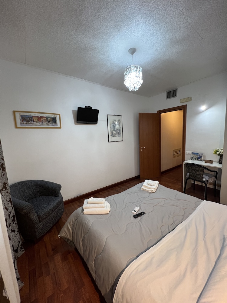 Comfort Double Room - Photo 7