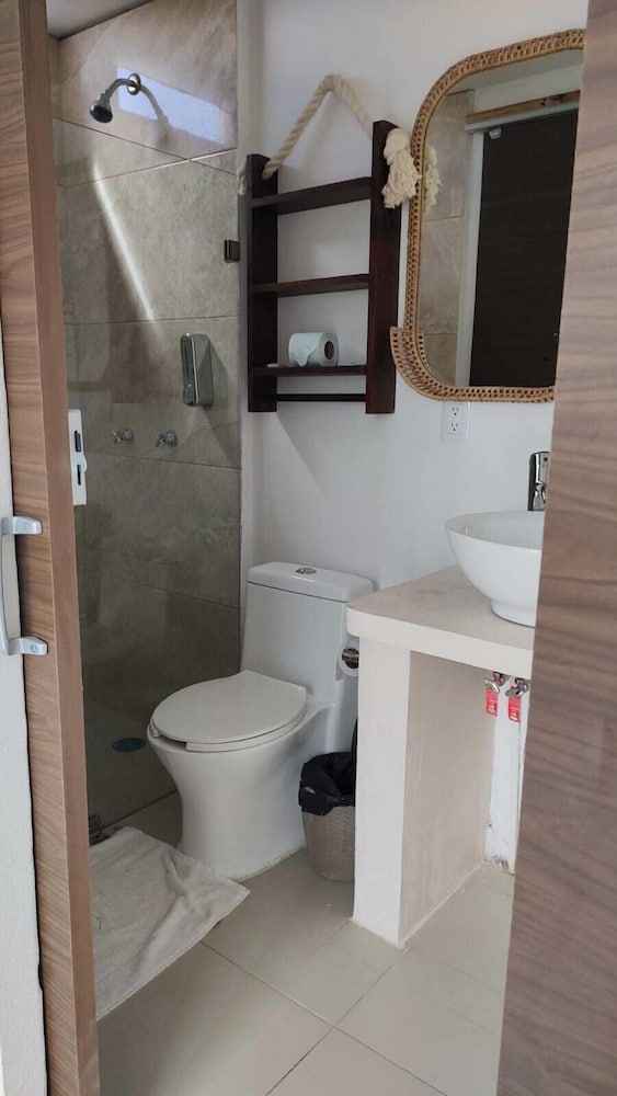 Honeymoon Room photo 2
