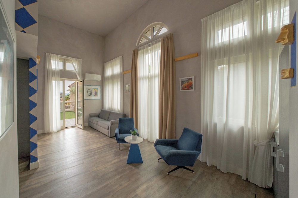 Exclusive Suite, 2 Bedrooms, Lake View