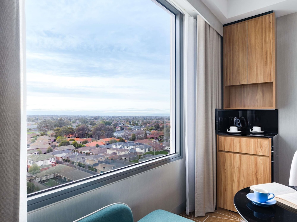 Premium Studio, 2 Twin Beds - Photo 2