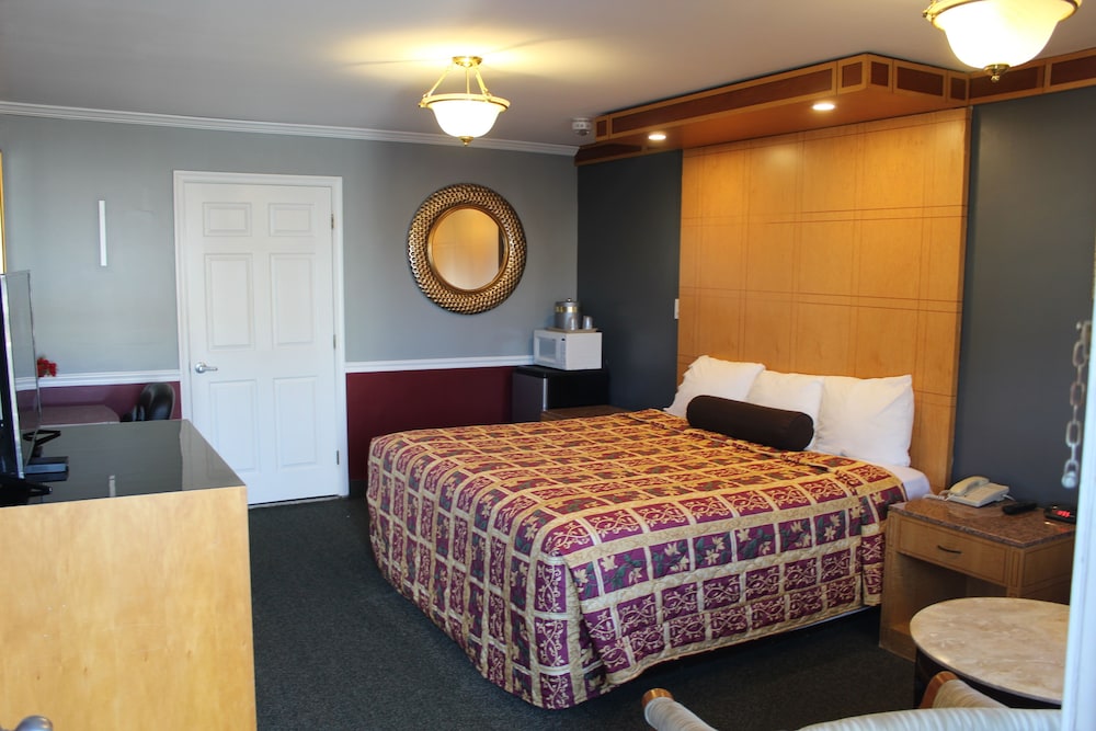 Superior Single Room, 1 King Bed, Non Smoking