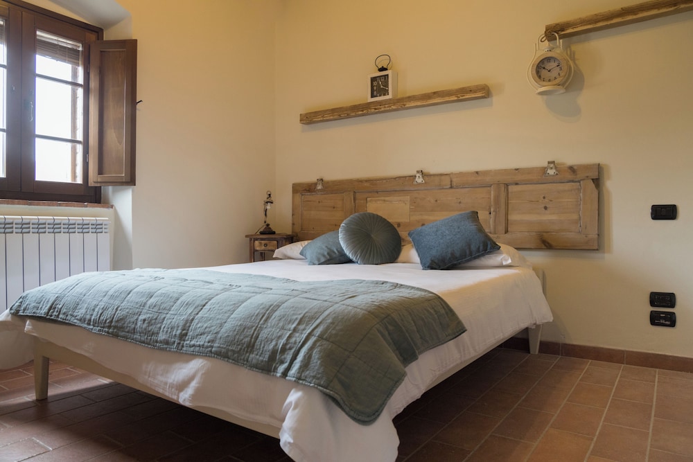 Economy Double Room photo 3