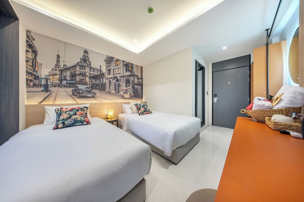 Deluxe Twin Room photo 3