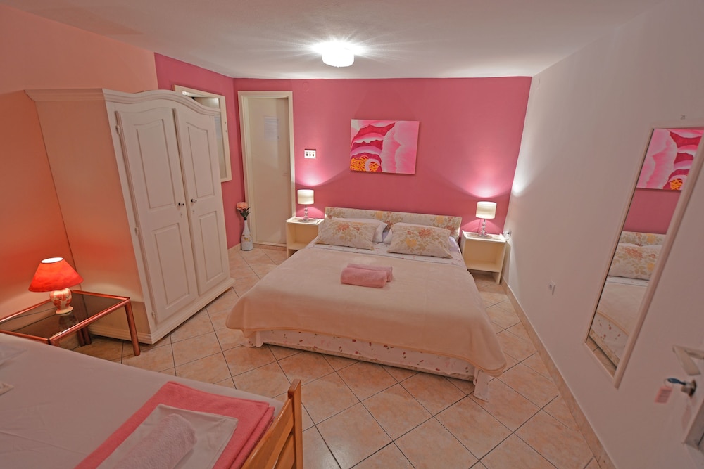 Superior Room, 1 Bedroom, Kitchen, Courtyard Area photo 1
