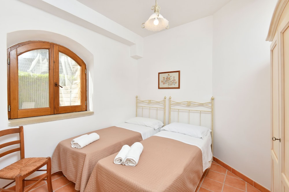 Bright Apartment Retreat near the Beach | Santa Maria di Castellabate (Cilento Coast) photo 2