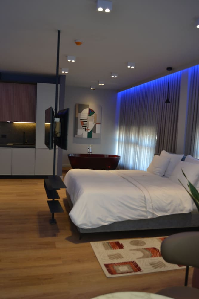 Suite Apartment