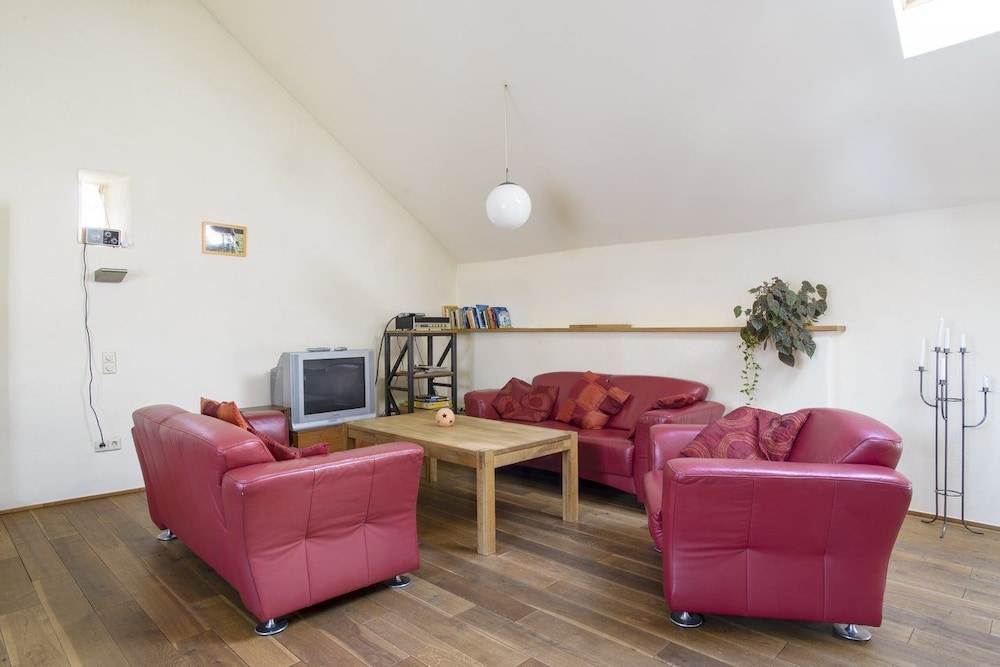 Apartment (Wildrose) photo 3
