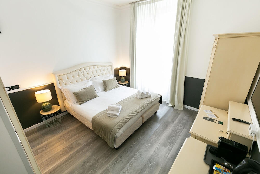 Luxury Double Room photo 1
