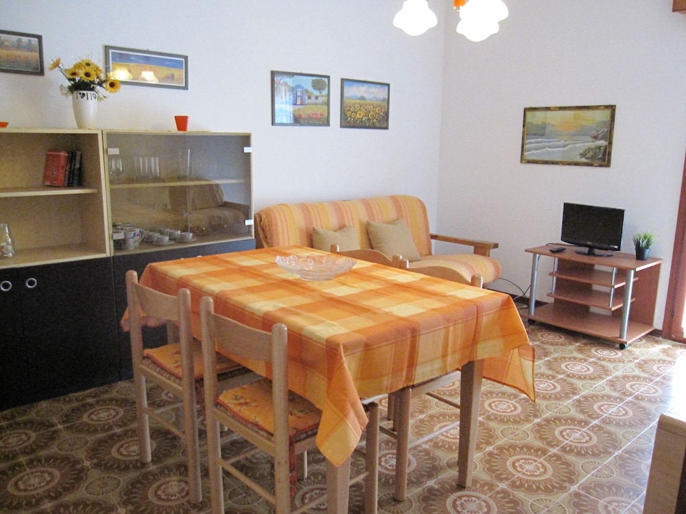 Apartment, 2 Bedrooms, Balcony, Garden View photo 2