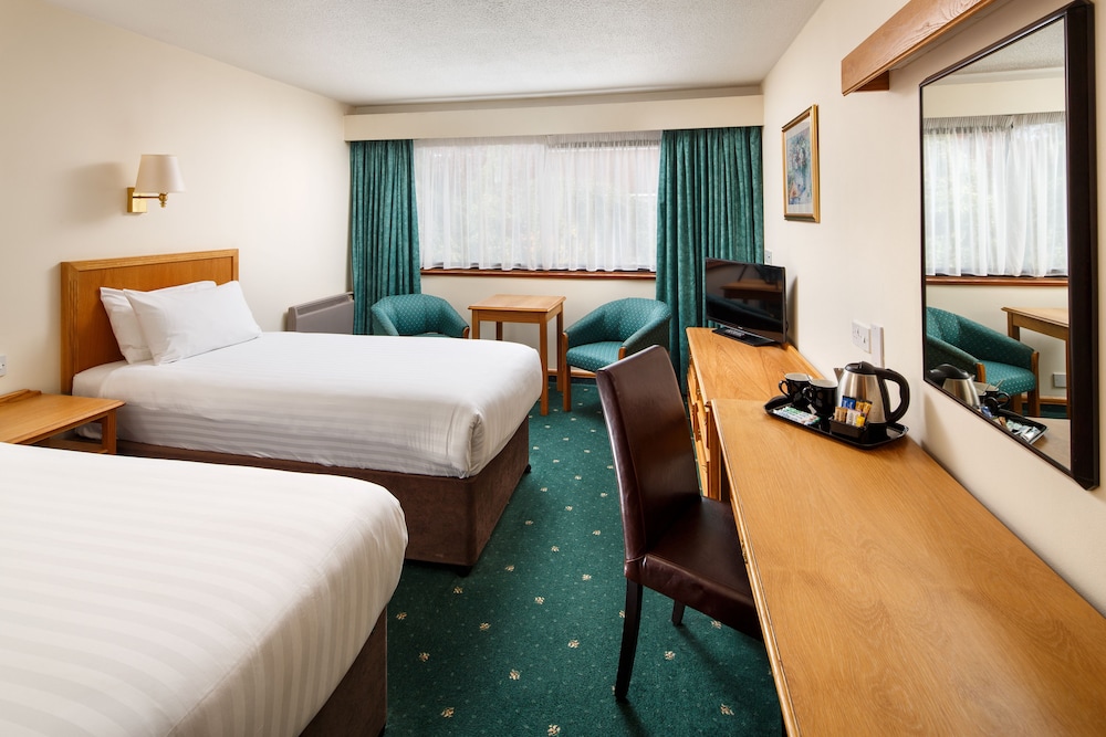 Classic Room, 2 Twin Beds - Photo 1