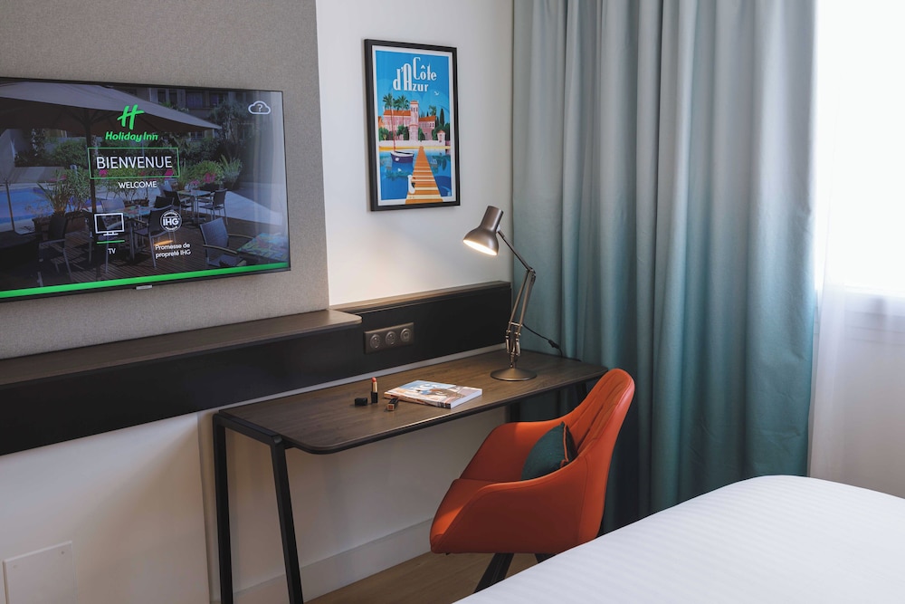 Standard Room, Multiple Beds - Photo 1