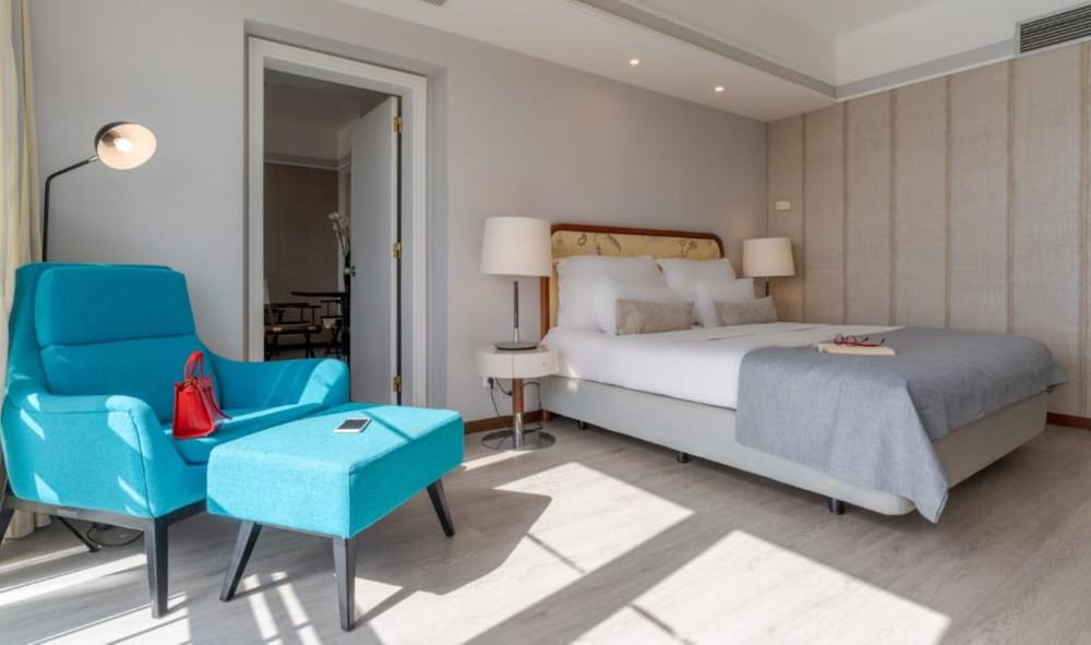 Suite, Sea View - Photo 3